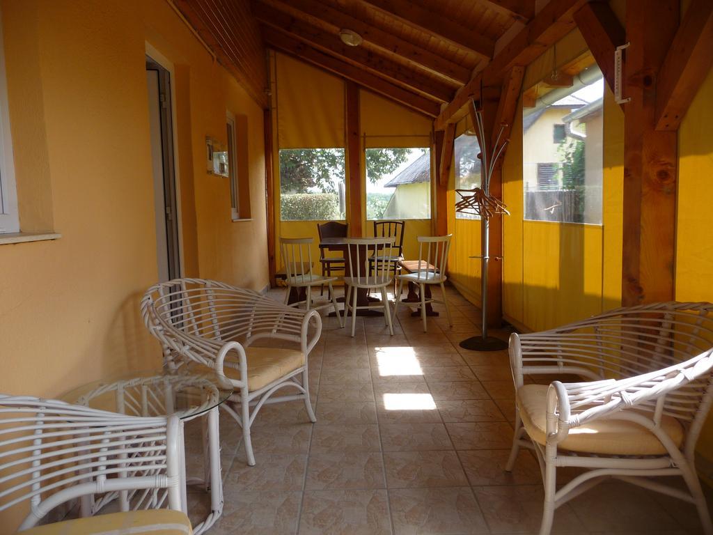Foerhenc Wine House & Guesthouses I-Ii-Iii นาชคานีจา ภายนอก รูปภาพ
